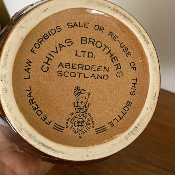 Vintage Empty Chivas Scotch Whisky Royal Bar  ManCave Decanter Bottle Flask VT - Picture 5 of 6